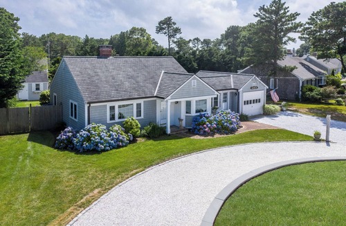 West Dennis Cottage | Private Gated Wrinkle Point Retreat, Walk to W Dennis Beach, 3BR Coastal Escape