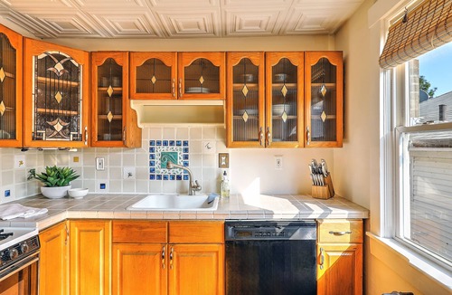 Off Broadway Apartment | Private Gem in Heart of Downtown Newport