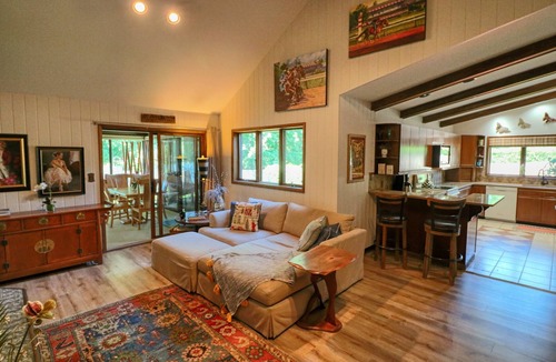 Saratoga Springs House | Private HEATED INDOOR POOL & SPA. Location Lake, Track, Golf in Saratoga Spr