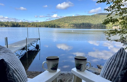 Plymouth House | Private Lakefront, 4BR3BA, Dock, Fireplace, Firepit, Views, Dogs OK