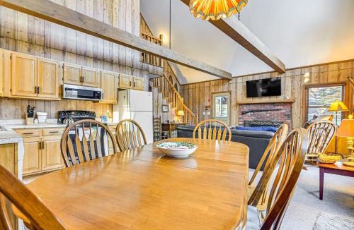 Greenwood House | Private Lakefront & Boat Launch! Maine Family Home