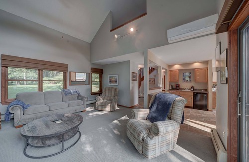 Paupack House | Private Lakefront on Fairview Lake - Sleeps 6-8