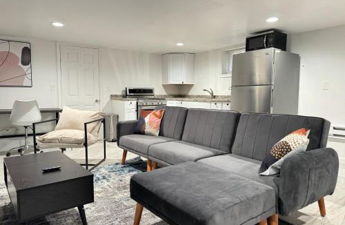 Irvington Apartment | Private Lower Level 1BR Suite - 2 Queen Beds - 10m-EWR - 25m NYC