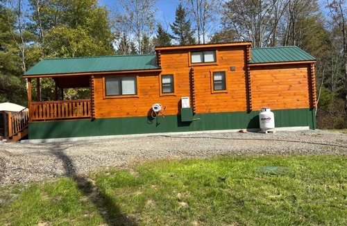 Town of Masonville Cabin | Private Mountain Cabin Near Golf & Forest Land