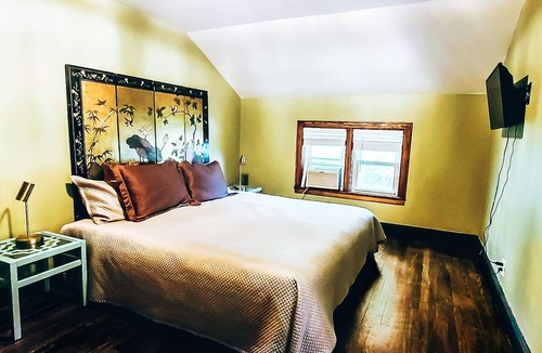 North Adams House | Private mountain top Chalet, a short walk to Mass Moca. .