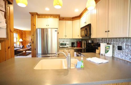 Thornton House | Private Pet Friendly 4 Bedroom Deluxe Vacation Home, Close To Waterville Valley Resort! - Wv68t