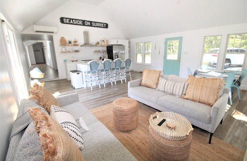 Eastham House | Private Plunge Pool and Large Fenced Yard (2320)