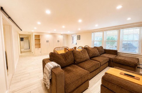Manchester-by-the-Sea Apartment | Private Pool Retreat Near Singing Beach with fire pit