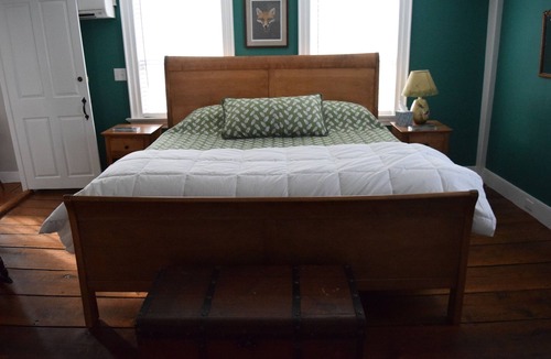Stonington Bed & Breakfast | Private Room C at Dragonfly Inn