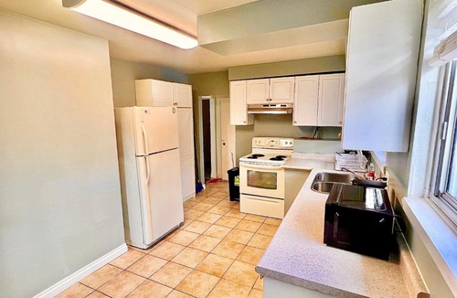 Malton House | Private Room Near Airport D6