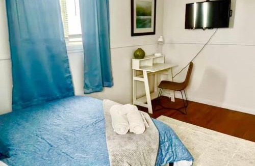 Town of Union House | Private Room with Shared Common Spaces Near Enjoy Golf Club Close to BU