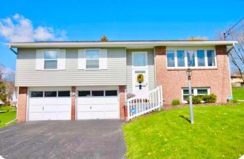 Town of Union House | Private Room with Shared Common Spaces Near Enjoy Golf Club Close to BU