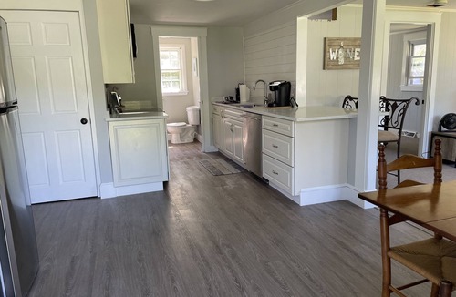 Marstons Mills Condo | Private/Sleeps 5/2 Bath/Fire Pit/Parking for Boat