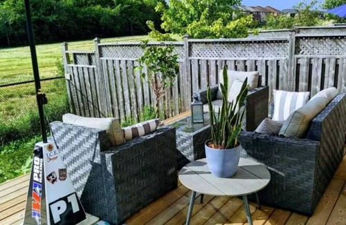 Milton Apartment | Private Studio- Cozy, Comfort,Convenience