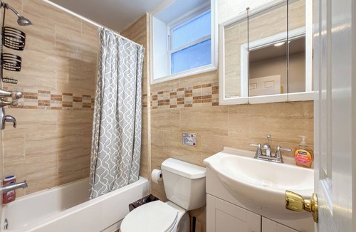 Spruce Hill Apartment | Private Studio Near Upenn & Drexel