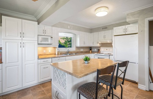 Virgil House | Private Vineyard Home w/2 Bedrooms - Mins to Old Town NOTL & Falls