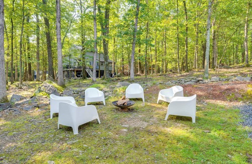 East Stroudsburg House | Private Yard, Playset: Family Home in Penn Estates
