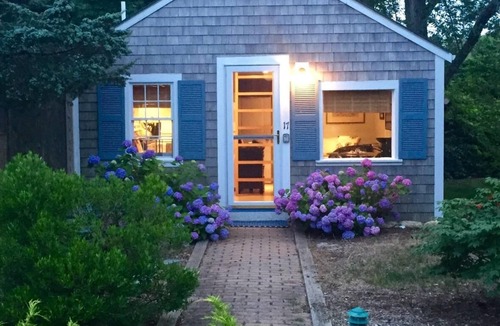 Provincetown Cottage | PTOWN WEST END COTTAGE: Charm, privacy, close to everything & affordable.