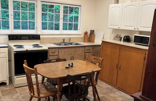 Lake Pleasant Cabin | Quaint 2-bedroom cabin on Oxbow Lake perfect for relaxing lakefront getaways