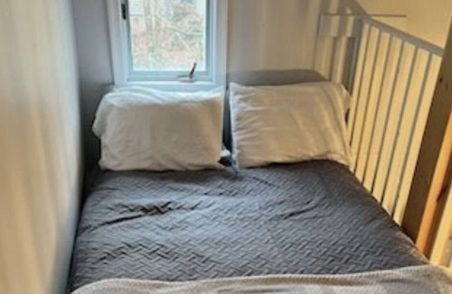 Wallenpaupauk Lake Estates Cottage | Quaint, calming cottage in WLE!
