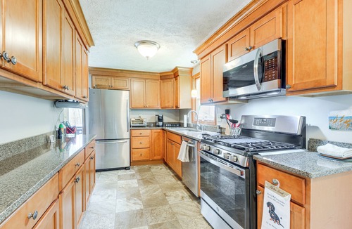 Gill House | Quaint Massachusetts Home w/Yard & Grill!