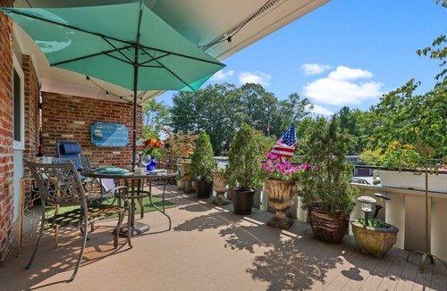 Southport Condo | Quaint Southport 1BR/1BTH Incl. utilities Rent Up to 10 months