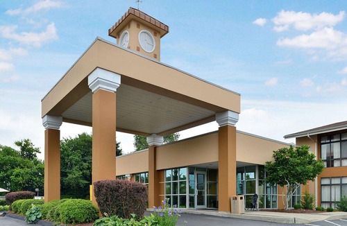 The Centre Hotel | Quality Inn East Haven - New Haven