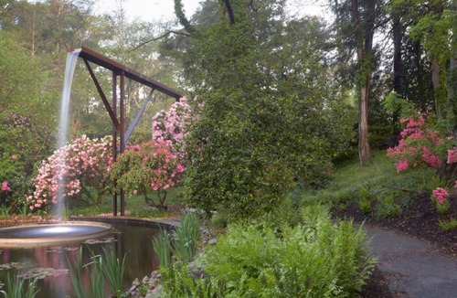 East Sandwich Cottage | Quarterboard 9 - Charming cottage w/deck, across from East Sandwich Beach
