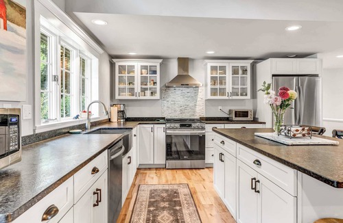 Quechee House | Quechee House with Hot Tub & Panoramic Views