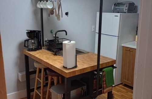 McIndoe Falls Apartment | Quiet Country Pet Friendly 1BR Apartment w/AC & Self Check-In
