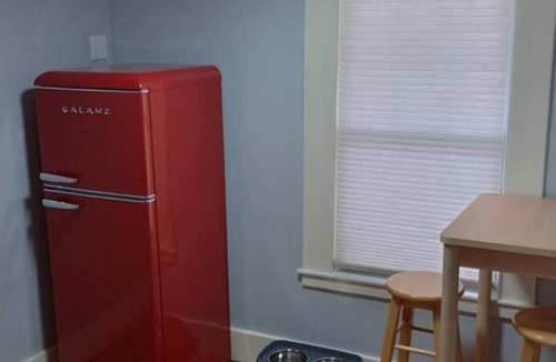 McIndoe Falls Apartment | Quiet Country Pet Friendly 1BR Apt w/AC & Self Check-In