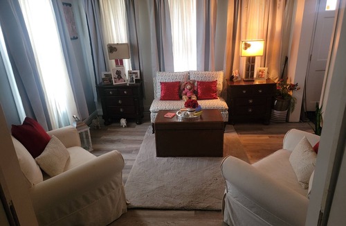 New Britain House | Quiet, Cozy, and relaxing
