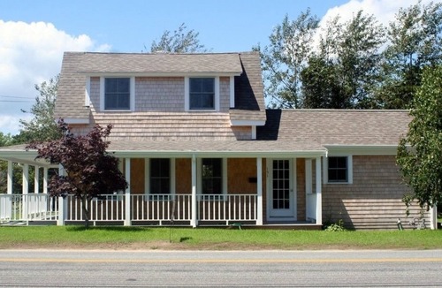 West Yarmouth Cottage | Quintessential Cape Cod Cottage
