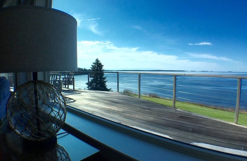 Northport House | Rare July week available, discounted! Enjoy panoramic ocean views, near Camden