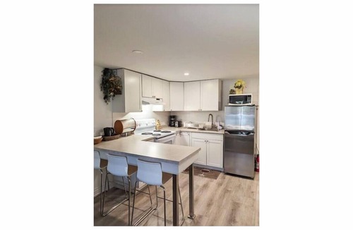Fisherville Apartment | Ravine Retreat – Private 1-Bedroom Apartment, North York