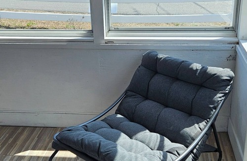 Newbury Cottage | Ready for Summer! Quiet Cozy Beach Escape waiting for you!