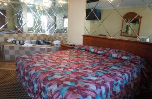 Galloway Hotel | Red Carpet Inn Absecon