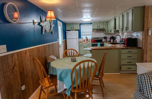 Southwest Harbor Cottage | Red Finn Cottage@ ACADIA NATIONAL PARK