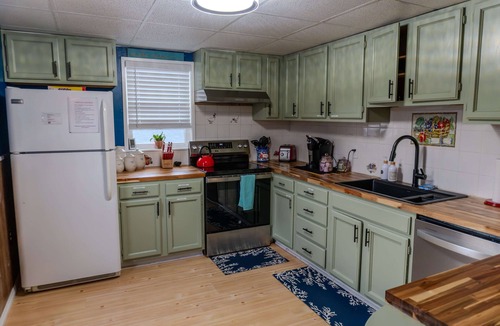 Southwest Harbor Cottage | Red Finn Cottage@ ACADIA NATIONAL PARK