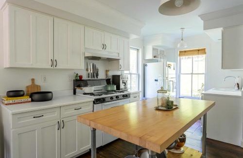 Youngsville House | Red Hill House - Farmhouse Charm with Natural Views