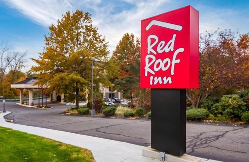 Meriden Hotel | Red Roof Inn - Meriden - CT