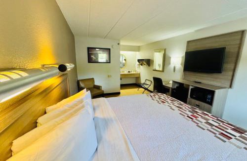 Milford Hotel | Red Roof Inn Milford - New Haven