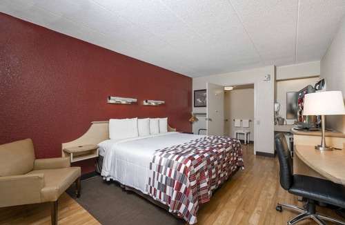 New London Hotel | Red Roof Inn Mystic - New London