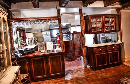 Goshen House | Red,White & Blue/Brook Road Inn