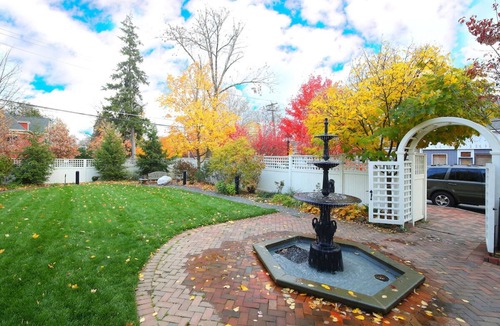 Milford House | Refined Retreat near Delaware Water Gap - Foodies & Outdoor Enthusiasts