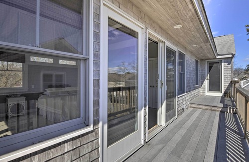 Popponesset Cottage | Refined Retreat W/outdoor Shower, 1 Block to Beach