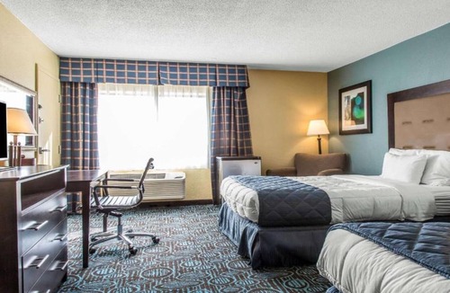 New London Hotel | Regency Inn and Suites - Suite Non Smoking Double Bed