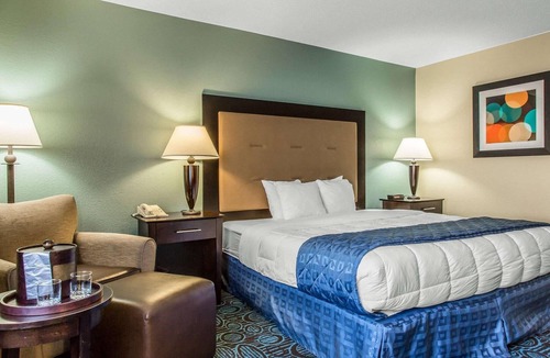 New London Hotel | Regency Inn & Suites New London, Mystic