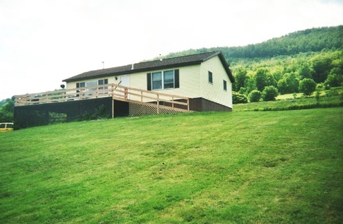 Denver House | Relax in Hot Tub Under Catskill Stars
