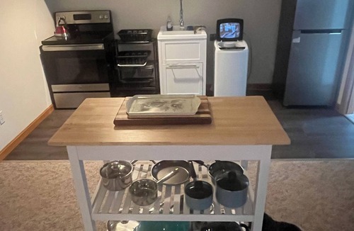 Hatchville Apartment | Relax in Rural Cape Cod in a spacious apartment. 6 minutes to the beach!